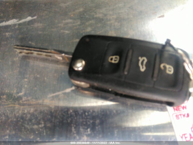1VWBV7A35FC041630 Volkswagen Passat 2.0l Tdi Se W/sunroof