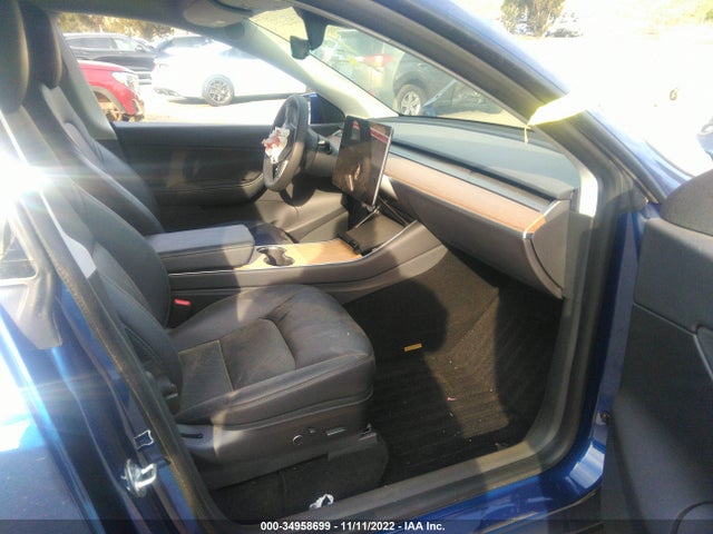 Tesla Model Y Long Range 2021 5YJYGDEE7MF093732 Image 6