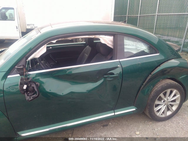 2018 Volkswagen Beetle, VIN: 3VWJD7AT6JM710834
