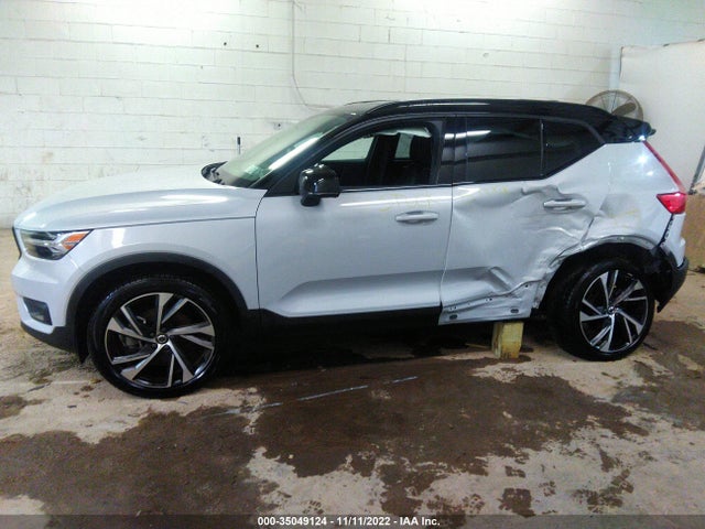 2022 Volvo XC40, VIN: YV4162UM8N2655530
