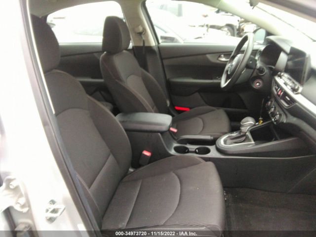 3KPF24AD4ME287207 KIA Forte Lxs