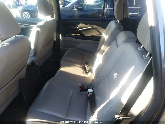 2017 Honda Pilot, VIN: 5FNYF6H87HB103444