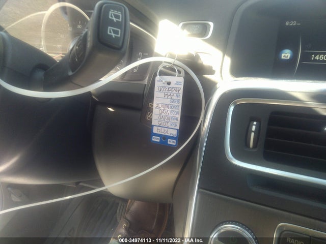 2015 Volvo V60, VIN: YV140MEJ9F1223158