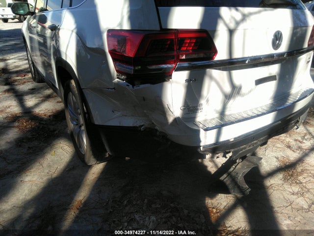 2018 Volkswagen Atlas, VIN: 1V2NR2CA5JC577018