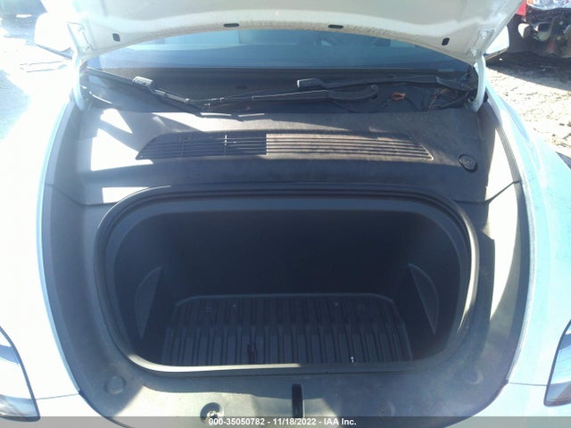Tesla Model Y Long Range 2020 5YJYGDEE1LF030902 Image 10