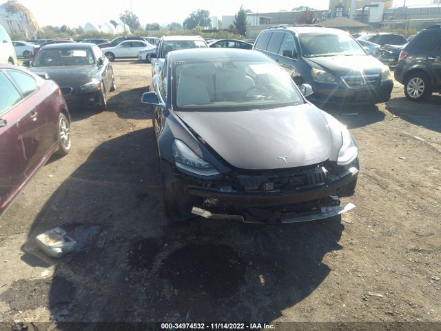2019 Tesla 3, VIN: 5YJ3E1EA8KF323576