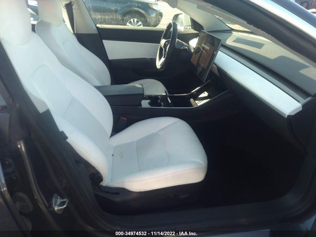 2019 Tesla 3, VIN: 5YJ3E1EA8KF323576