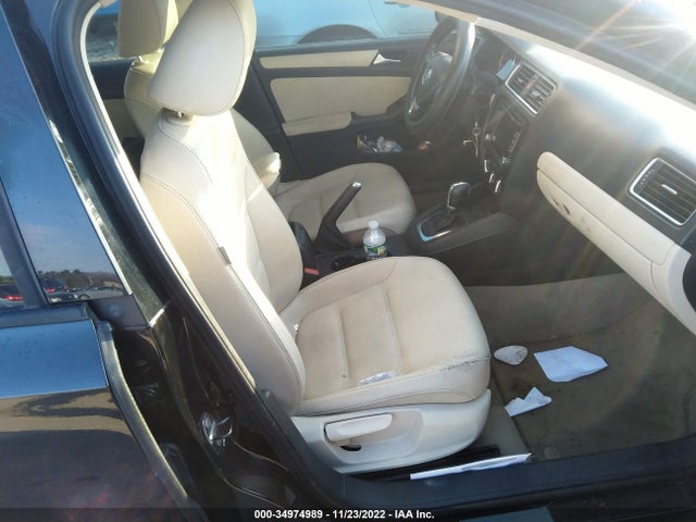 3VWDP7AJ2CM356252 Volkswagen Jetta Sedan Se W