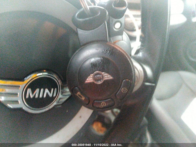 Mini COOPER CONVERTIBLE 2009 WMWMR33519TU96001 Image 3