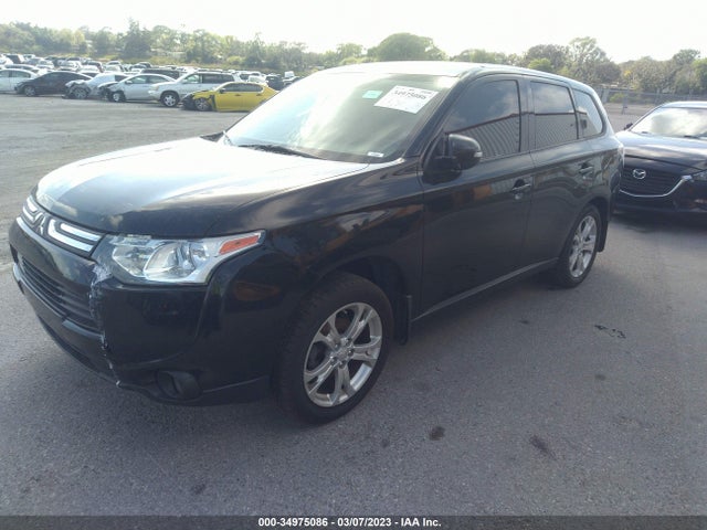 JA4AD3A31EZ006857 Mitsubishi Outlander Se