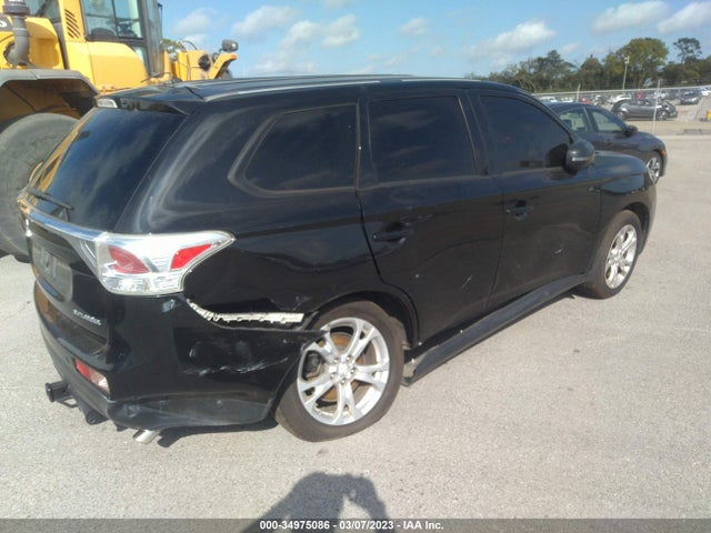 JA4AD3A31EZ006857 Mitsubishi Outlander Se