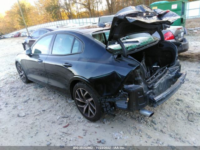 7JRA22TK9LG033728 Volvo S60 Momentum