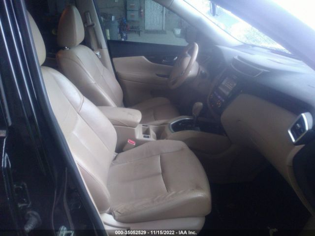 5N1AT2MV4FC800770 Nissan Rogue Sl