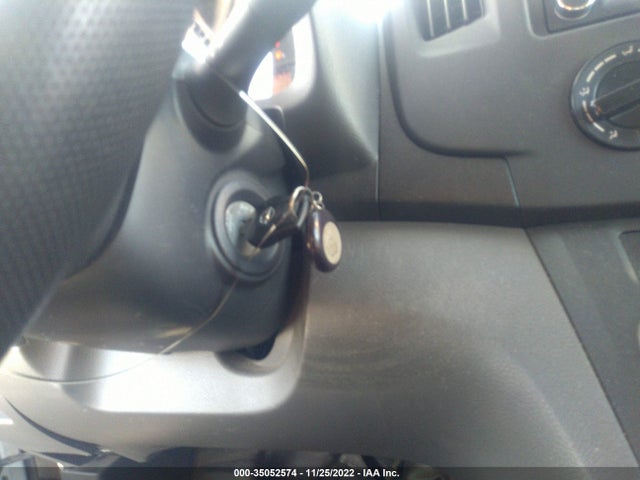 2015 NISSAN NV200 SV VIN: 3N6CM0KN0FK710136