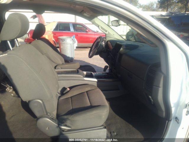 1N6AA0CC5EN508950 Nissan TITAN SV