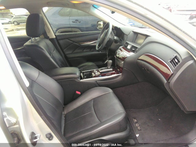 2016 Infiniti Q70, VIN: JN1BY1APXGM220254