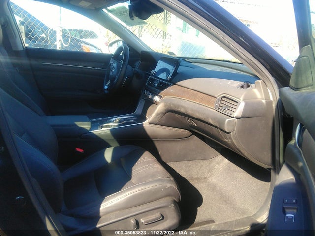 2019 Honda Accord, VIN: 1HGCV3F9XKA016064