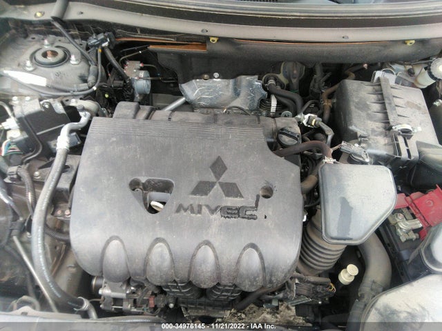 JA4AD2A33JZ052677 Mitsubishi Outlander Es