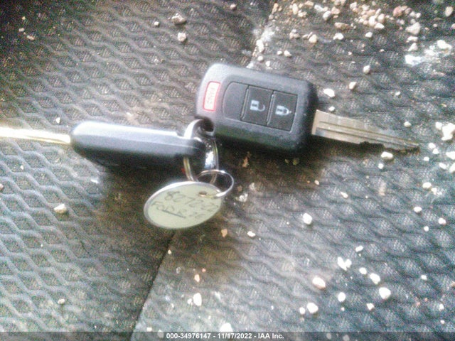 JA4AD2A35LZ037763 Mitsubishi Outlander Es