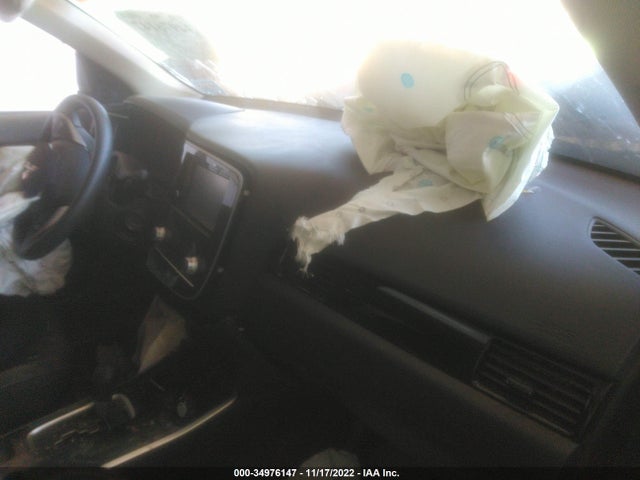 JA4AD2A35LZ037763 Mitsubishi Outlander Es