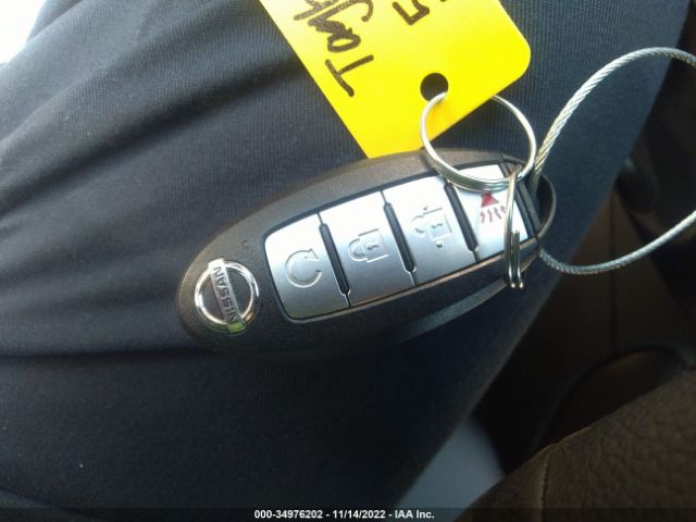 3N1CP5DV6LL569439 Nissan KICKS SR