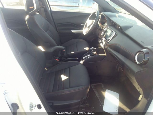 3N1CP5DV6LL569439 Nissan KICKS SR