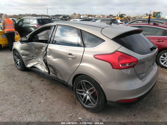 2016 Ford Focus, VIN: 1FADP3N27GL372314