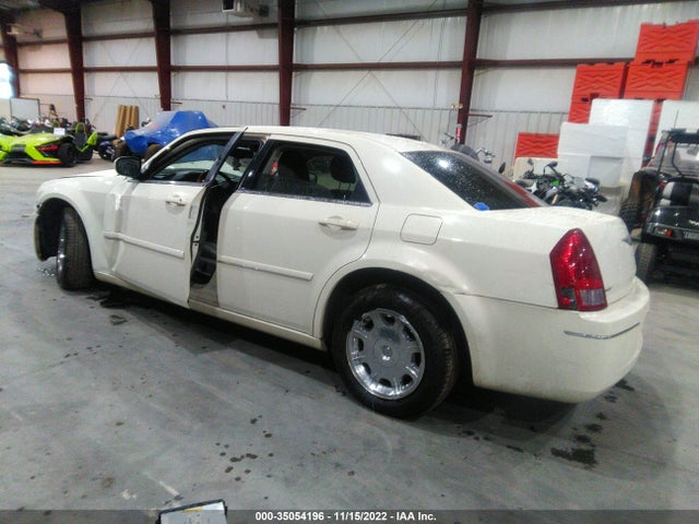 2005 CHRYSLER 300 300 TOURING VIN: 2C3JA53G15H140427