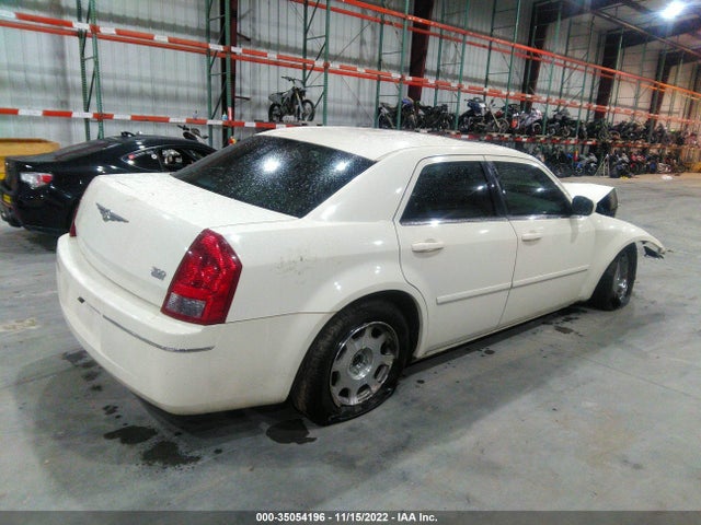 2005 CHRYSLER 300 300 TOURING VIN: 2C3JA53G15H140427