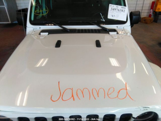 1C4HJXEN9NW193783 Jeep Wrangler Unlimited Sahara Altitude
