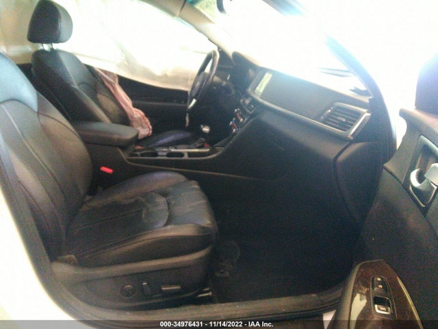 2017 Kia Optima, VIN: 5XXGU4L30HG131830