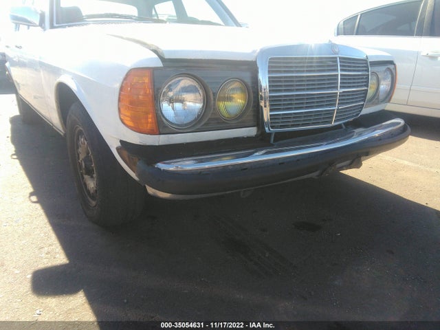 1982 MERCEDES-BENZ 240 D VIN: WDBAB23A3CB320600