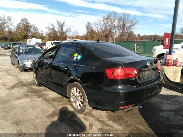 3VWDP7AJ9CM471110 Volkswagen Jetta Sedan Se W