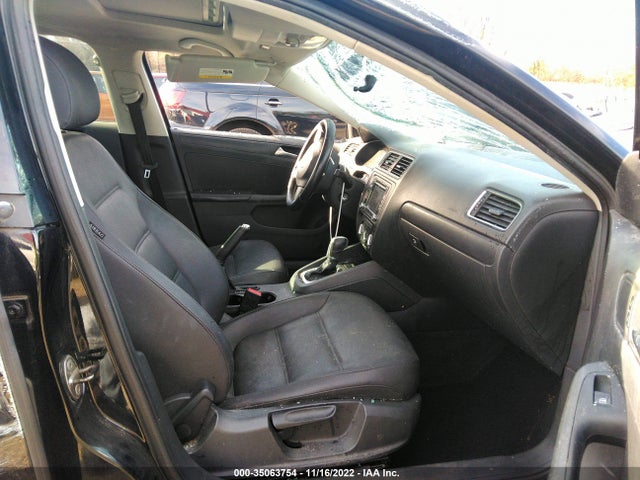 3VWDP7AJ9CM471110 Volkswagen Jetta Sedan Se W