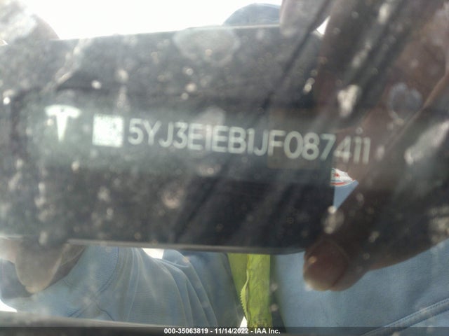 2018 Tesla 3, VIN: 5YJ3E1EB1JF087411