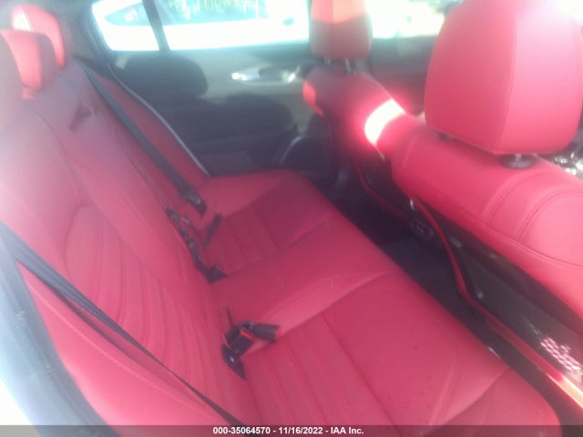 2022 Alfa Romeo Giulia, VIN: ZARFANBN8N7655301