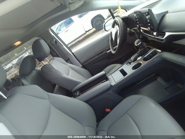 2022 Toyota Sienna, VIN: 5TDYRKEC5NS131744