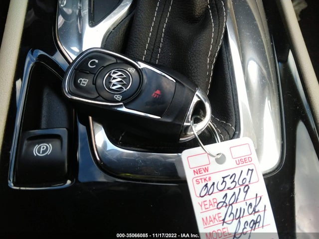 Продаж на аукціоні авто 2019 Buick Regal Tourx Preferred, vin: W04GU8SX1K1014718, номер лоту: 35066085