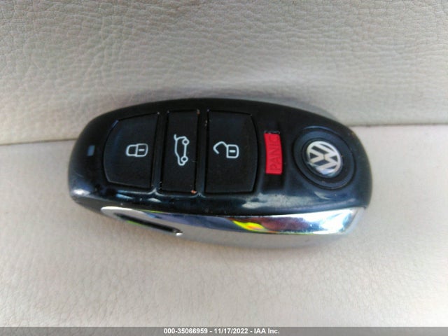 2014 Volkswagen Touareg, VIN: WVGEP9BP2ED000819