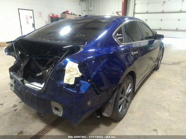 2018 Nissan Altima, VIN: 1N4AL3AP8JC219318