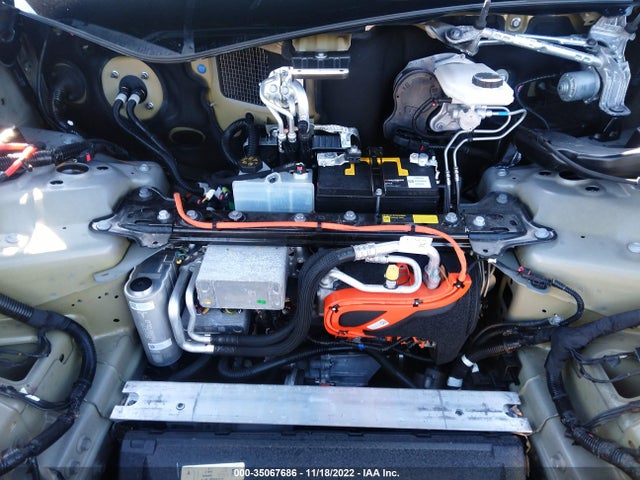Tesla Model Y Long Range 2021 5YJYGDEE3MF151805 Image 10