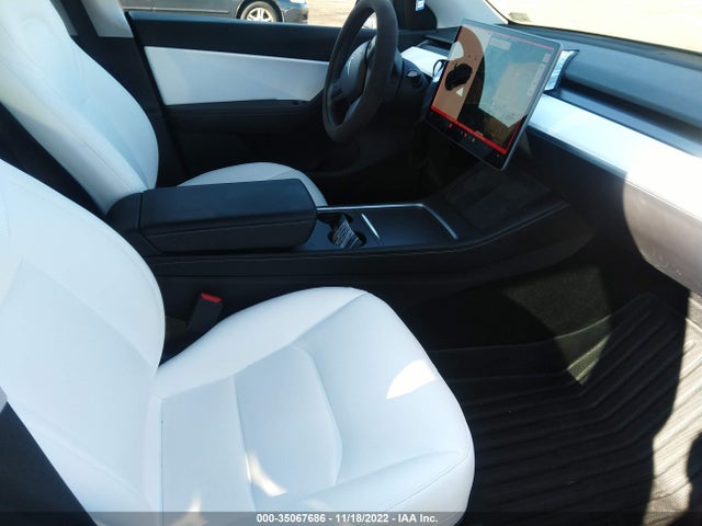 Tesla Model Y Long Range 2021 5YJYGDEE3MF151805 Image 5