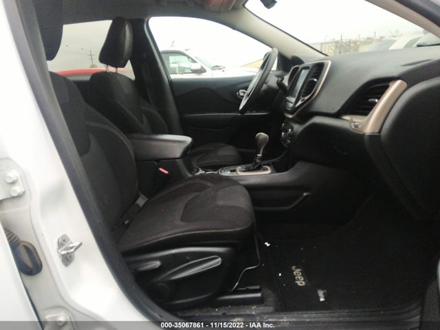 2015 Jeep Cherokee, VIN: 1C4PJLCB1FW707494