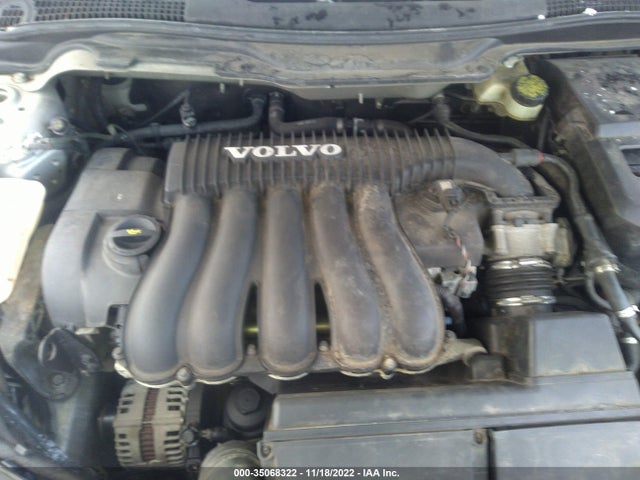 YV1MW390772286197 Volvo V50 2.4l