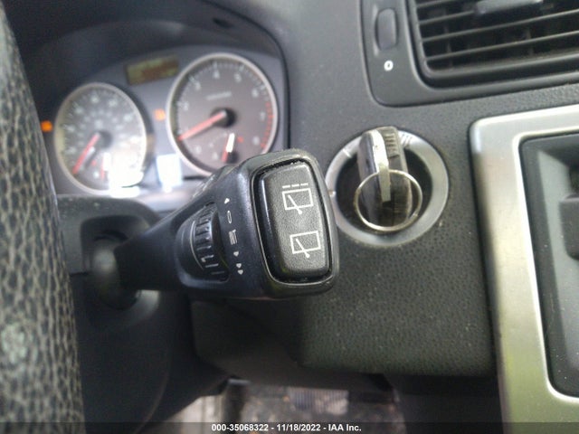 YV1MW390772286197 Volvo V50 2.4l