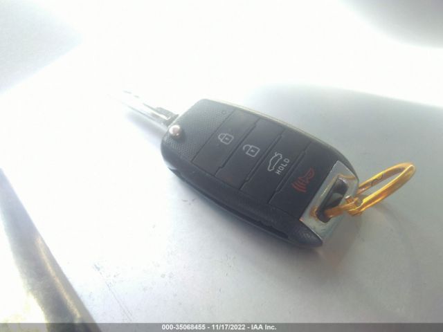 KNAGM4A79E5476115 KIA Optima Lx