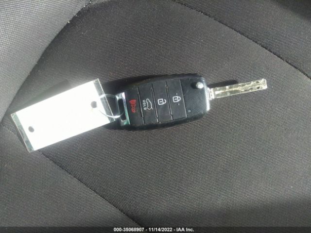 KNDJN2A27K7916119 KIA Soul Base