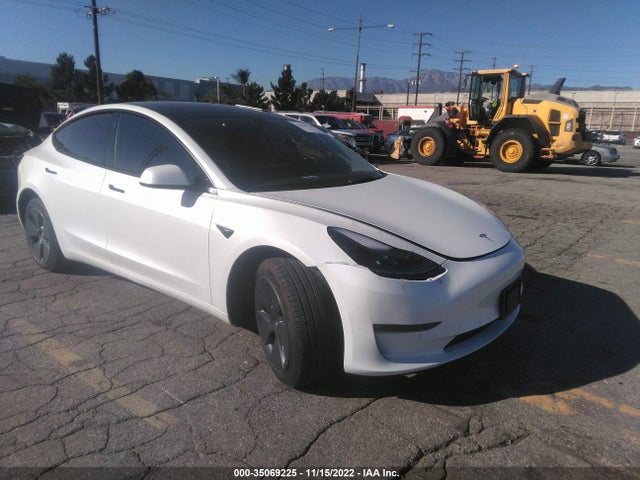 2022 5YJ3E1EB1NF173369 главное изображение
