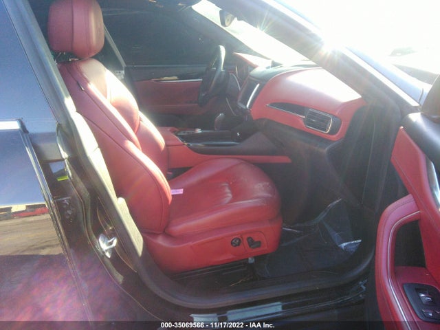 2017 Maserati Levante, VIN: ZN661XUA3HX253365