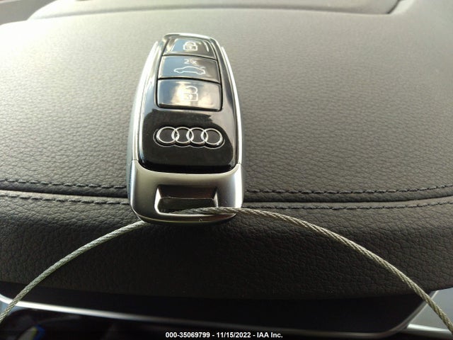 2021 Audi A8, VIN: WAU8EAF83MN017727